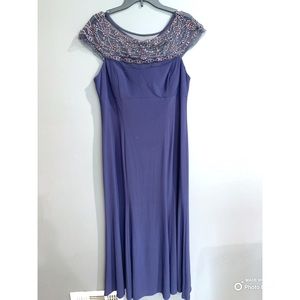 💙✨Blue long Elegant dress !